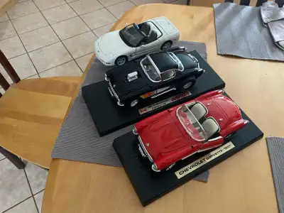 Diecast Corvette Scale 1/18 . Two 1957 and one 1997 .For sale $60:00 each