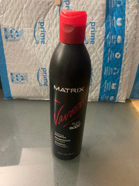 New Matrix Vavoom Bust Out Body - Bodifying Shampoo 400ml 