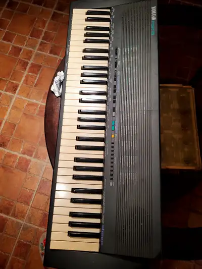 KEYBOARD YAMAHA, View more