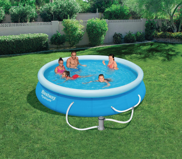 Bestway - Hydrium 12 ft (3.66 m) Outdoor Pool with pump in Hot Tubs & Pools in Burnaby/New Westminster