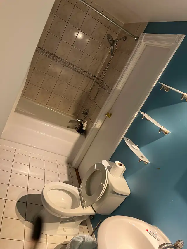 Lease room in Room Rentals & Roommates in Mississauga / Peel Region - Image 11