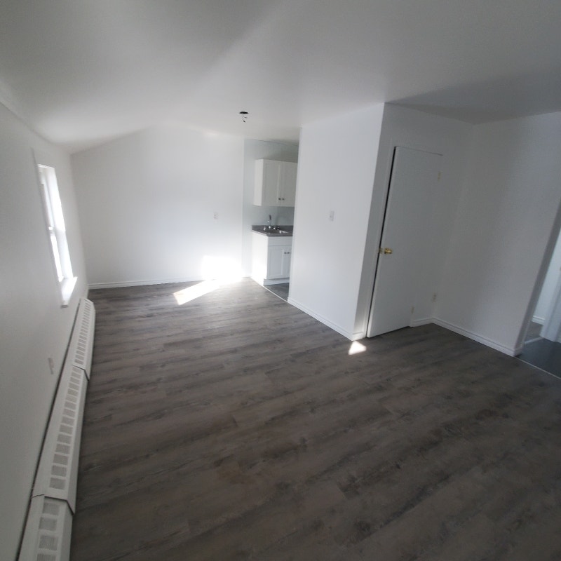 1 Bedroom Apartment for Rent in Bradford Long Term Rentals Markham