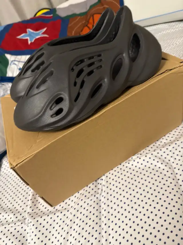 Onyx Foam Runner Rep in Other in Mississauga / Peel Region - Image 4