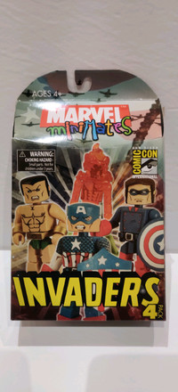 DST Minimates Marvel Universe SDCC exclusive invaders box new