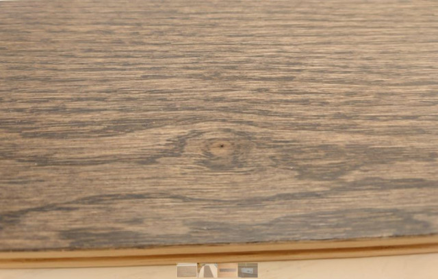 Plancher de bois franc !! Neuf !! 3,75$/pi² - chêne pré-vernis dans Planchers et murs  à Longueuil/Rive Sud - Image 4