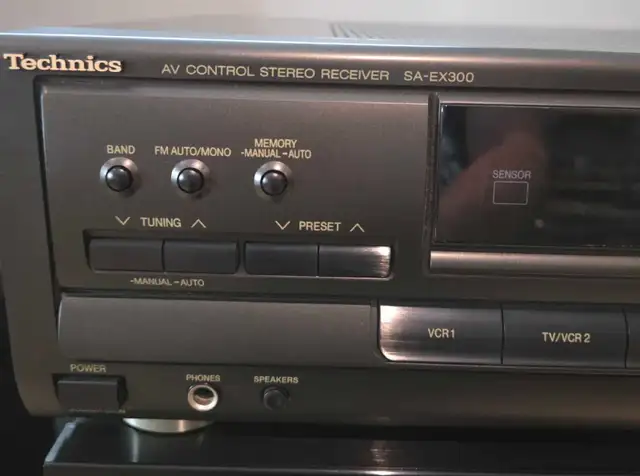 Technics SA-EX300 AV Control Stereo Receiver in Stereo Systems & Home Theatre in Oshawa / Durham Region - Image 3