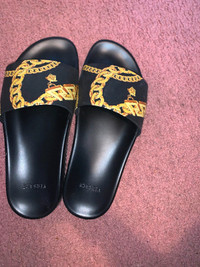 Slides/slippers