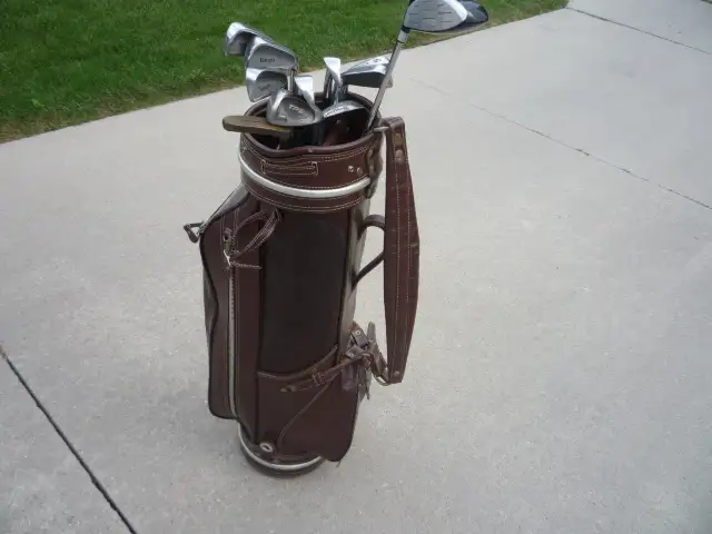 Golf Clubs Men's Right Handed in Golf in Chatham-Kent - Image 3