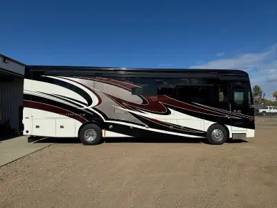 2020 Tiffin Allegro Bus 37 AP – Luxury Diesel Pusher Beautiful 2020 Tiffin Allegro Bus 37 AP with on...