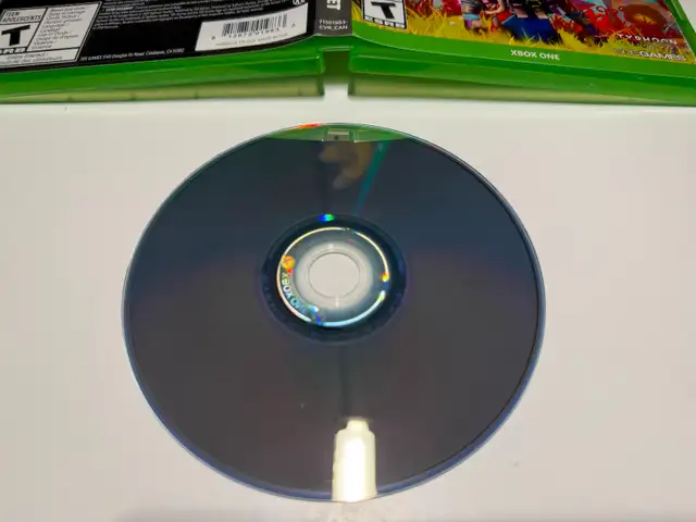 XBOX ONE+SERIES X-JOURNEY TO THE SAVAGE PLANET (MINT) (C005) in Xbox Series X & S in City of Montréal - Image 4