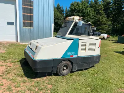 Tennant 800 sweeper, View more