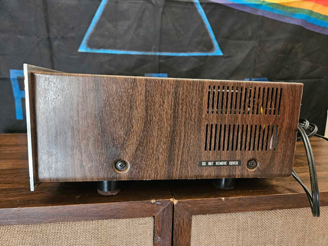Marantz 1060 in Stereo Systems & Home Theatre in Trenton - Image 4