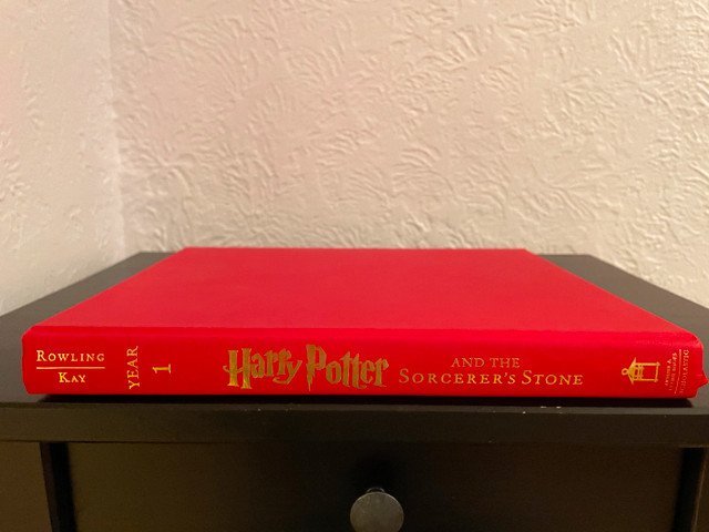 Harry Potter And The Philosopher's Stone: Illustrated Edition dans Livres jeunesse et ados  à Ville de Montréal