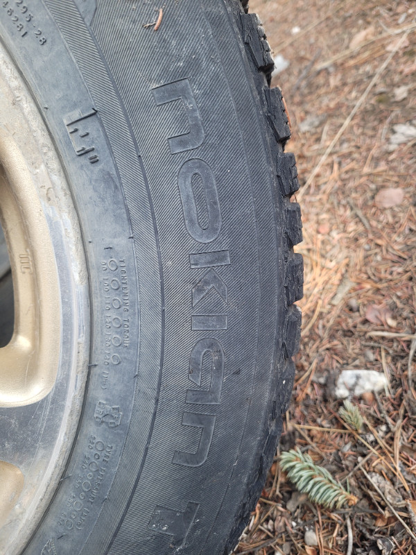 Subaru studded tire on alloy rims x2 in Tires & Rims in Whitehorse - Image 3