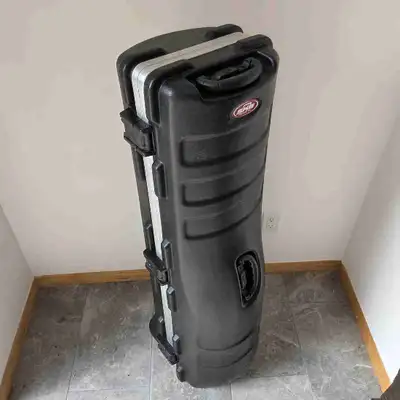 New SKB  Lockable Hard Shell Travel Golf Bag  Golf Case, View more