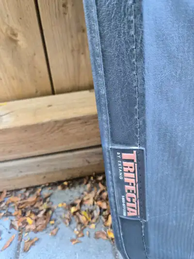 Will fit any make having short bed . Was using on Chevy Silverado