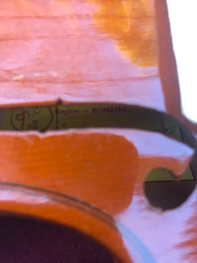 PENDING Vintage MUSIKINSTRUMENTENFABRIK 1/2 Violin in String in Oakville / Halton Region - Image 9