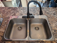 Good condition kitchen sink and faucet combo 