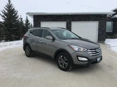 2015 Santa Fe Sport AWD 2.4L (Engine replaced through factory warranty at 190km at Winnipeg Hyundai...