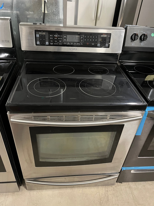 Samsung stainless glass top stove convection oven  in Stoves, Ovens & Ranges in Stratford
