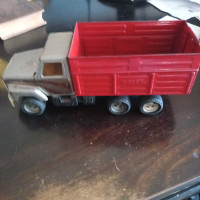 Vintage Ertl stake feed farm delivery truck