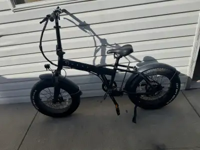 E-Bike with Fat Tires , Disk Brakes, View more
