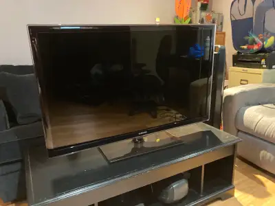 Samsung 46" Slim LED-LCD HDTV Smart TV Screen Size: 46", View more