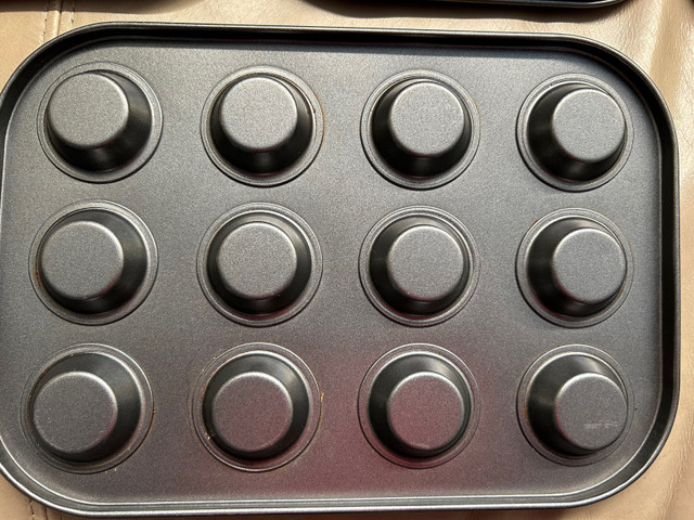 6 - 12-hole non-stick mini tartlett pans  in Kitchen & Dining Wares in St. Catharines - Image 2