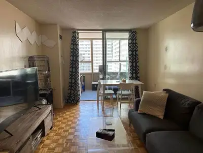 Toronto Downtown Summer Sublet