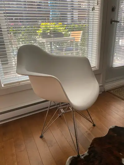 Chair/Chaise  Eames reproduction , View more