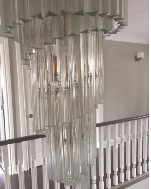 3-SIDED CHANDELIER Hard clear prisms size 11" long $2.00 each in Indoor Lighting & Fans in Markham / York Region - Image 2