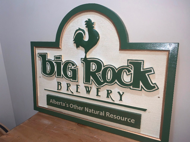 Big Rock Brewery Original vintage beer sign excellent condition in Arts & Collectibles in Calgary - Image 3