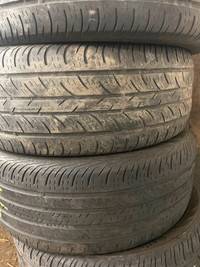 4 Pneus d'été CONTINENTAL 235/55R17