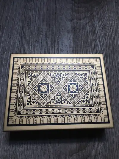 Vintage cigar box empty , View more