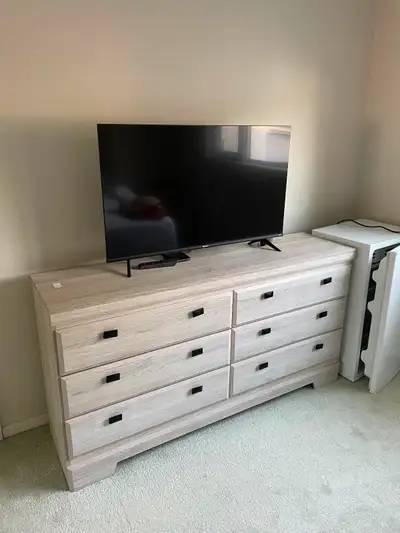 Looking for full time student or full time employed Male only , furnished bedroom available . New be...