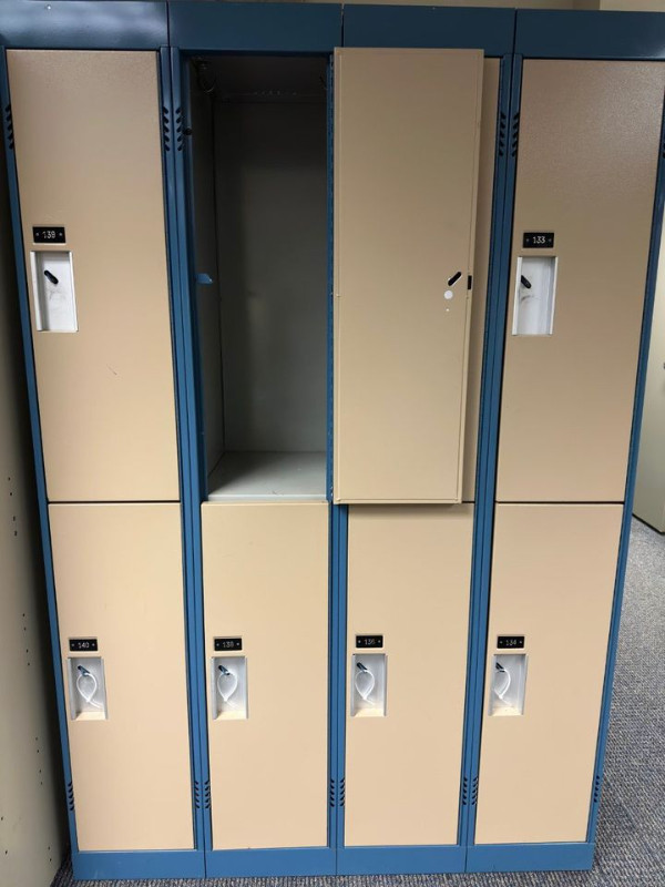 Used Metal School Lockers in Industrial Shelving & Racking in Burnaby/New Westminster - Image 2