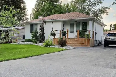 3 Bedroom, 2 bathroom Bungalow Available For Rent