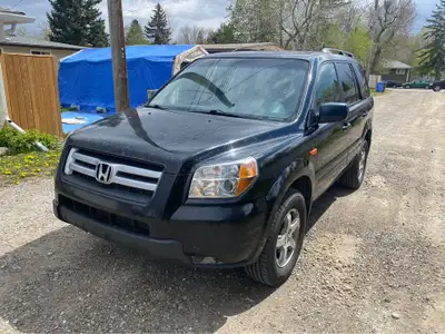 2007 Honda Pilot EX-L 3.5 litre V6 4WD Active status, no engine or warning lights on New battery, go...