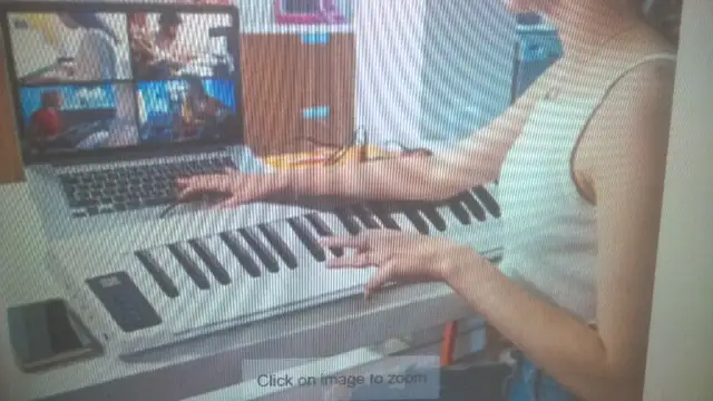 2 in 1 Attachable Digital Piano Keyboard 88/44 Touch sensitive in Pianos & Keyboards in Bedford - Image 4