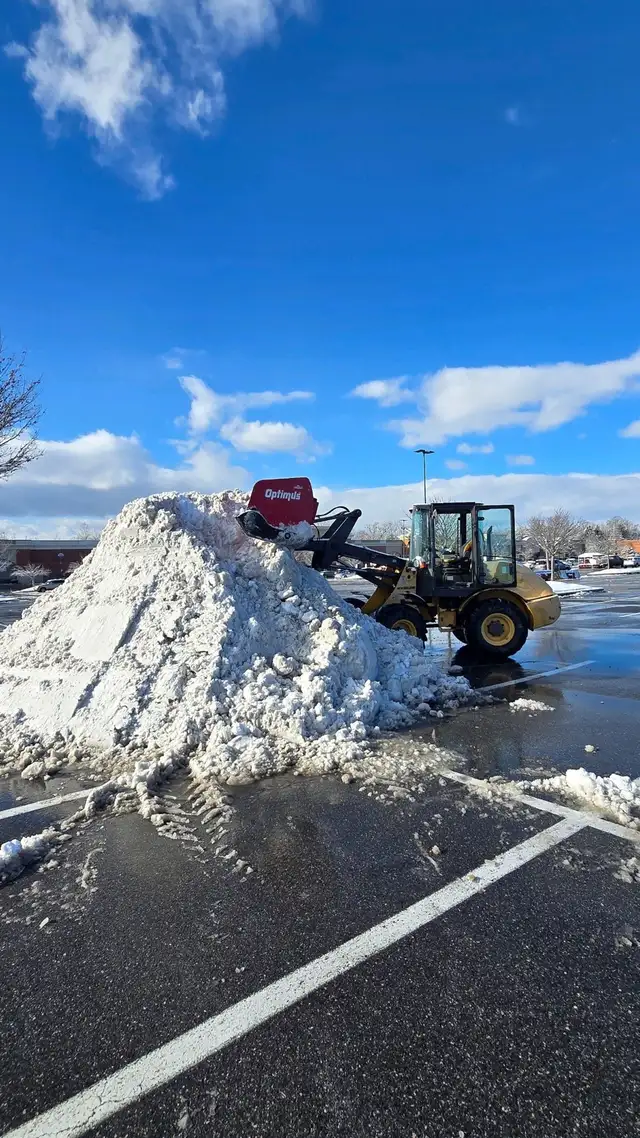 COMMERCIAL SNOW REMOVAL 2026 Season - Toronto and GTA  in Snow Removal & Property Maintenance in City of Toronto - Image 3
