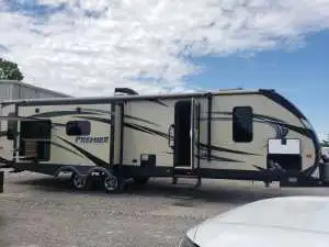 For Sale: 35’4” Travel Trailer – Exceptionally Clean & Loaded with Features! Price: $29,500 Contact:...