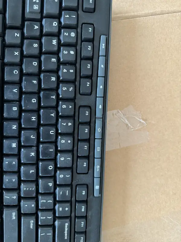 Logitech USB keyboard for Sale482653886565601283