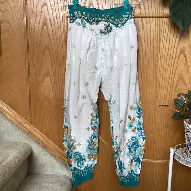 Size Medium Indian Harem Boho Comfy Pants in Women's - Bottoms in Winnipeg