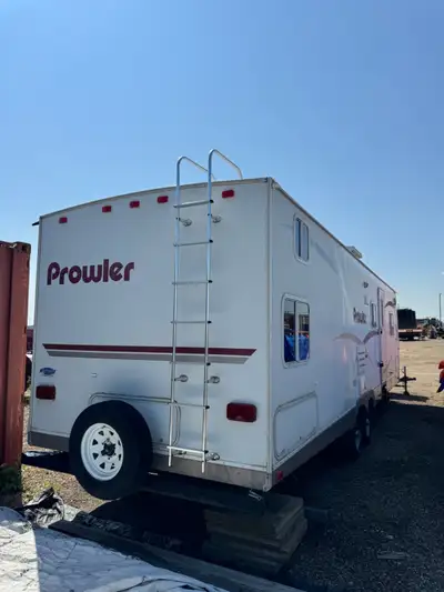 Fleetwood Prowler holiday trailer. This has been a great family trailer for many years. Too big for...