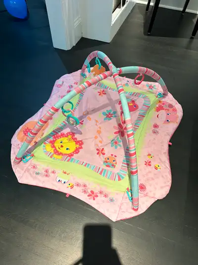 Pink. Machine washable