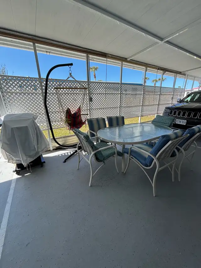 Florida home for sale in Florida in Canada - Image 10