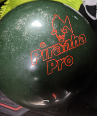 Piranha pro bowling ball