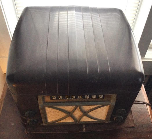 Antique Admiral Combination Radio Record player in General Electronics in City of Halifax - Image 2