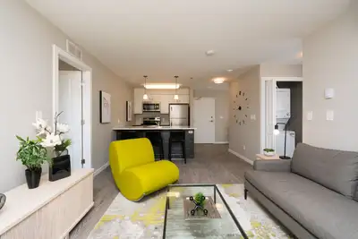 2-Bedroom 2 Bathroom Apartment with Den