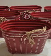 home Decoration basket/ buckets/ Tins/red